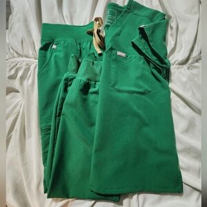 Limited Edition Indocyanine Green Figs Set Catarina 1 Pocket & Zamora Jogger